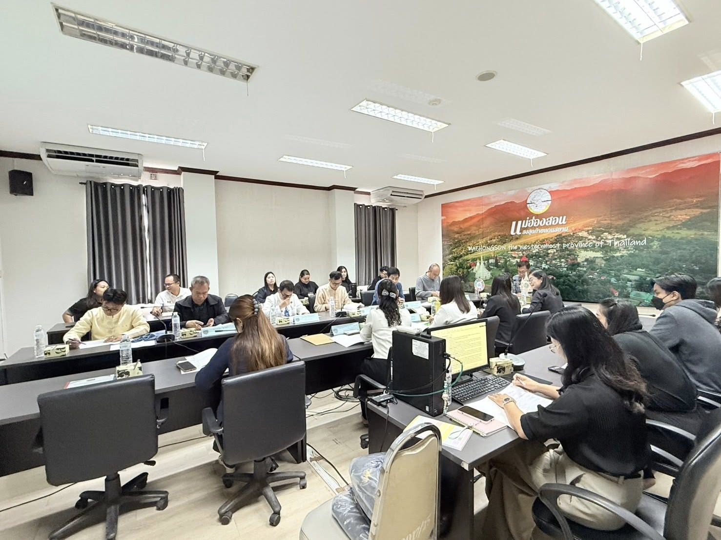 พช.แม่ฮ่องสอน ประชุมผู้บริหารงานพัฒนาชุมชน ครั้งที่ 3/2569 ขับเคลื่อนภารกิจพัฒนาชุมชนและติดตามผลการดำเนินงาน